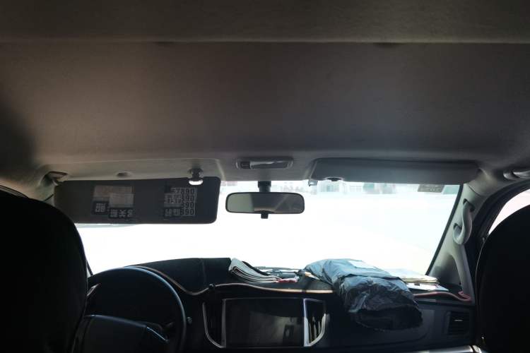 Used FORTHING Lingzhi 2022 M5 1.6L Practical 7-Seater Headliner