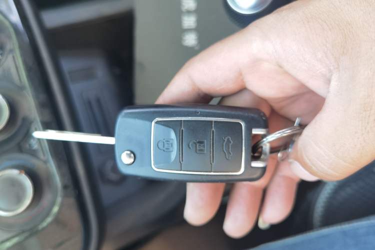 Used FORTHING Lingzhi 2022 M5 1.6L Practical 7-Seater Vehicle Key