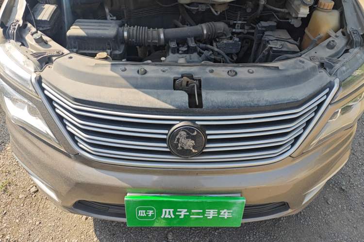 Used FORTHING Lingzhi 2022 M5L 1.6L Utility Model 7 Seats Engine Bay