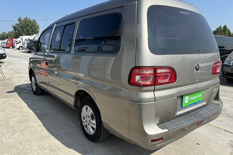 Used FORTHING Lingzhi 2022 Striving Version M5L 2.0L Basic Model 9-Seater Exterior 4