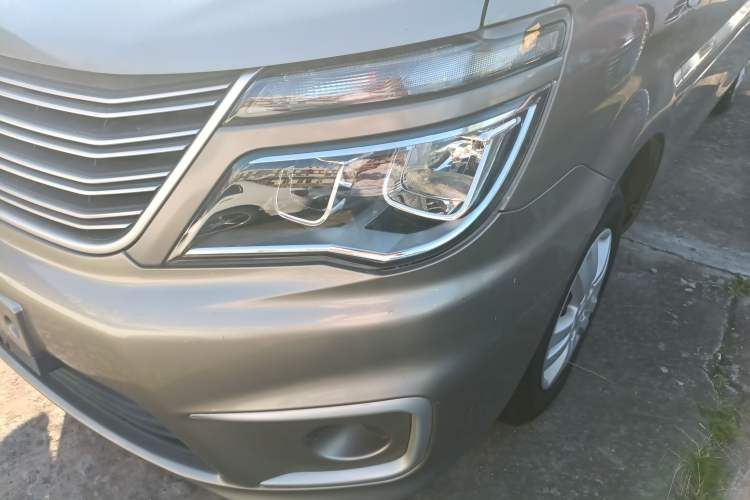 Used FORTHING Lingzhi 2022 M5L 1.6L Utility Model 7 Seats Left Front Headlight