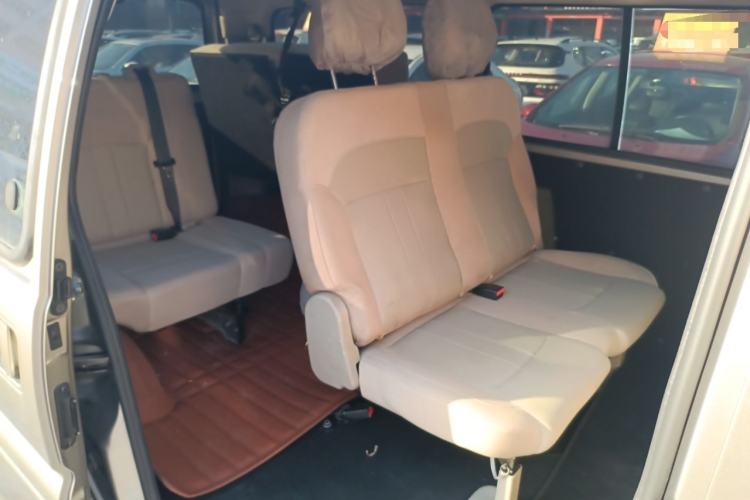 Used FORTHING Lingzhi 2022 M5L 1.6L Utility Model 7 Seats Left Rear Seat
