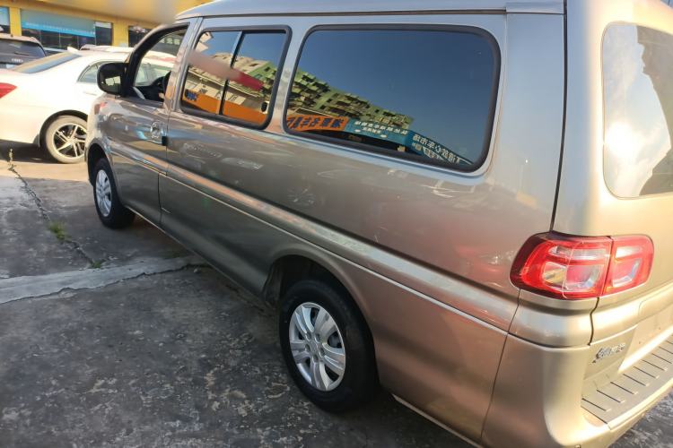 Used FORTHING Lingzhi 2022 M5L 1.6L Utility Model 7 Seats Left Side