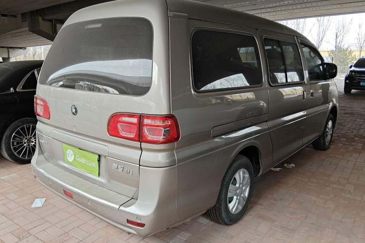 Used FORTHING Lingzhi 2022 M5L 1.6L Utility Model 7 Seats Rear Right 45 Deg