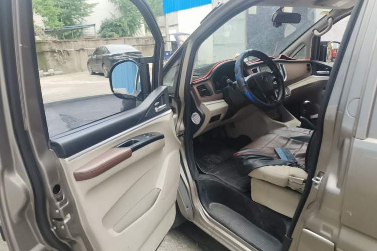 Used FORTHING Lingzhi 2022 M5L 1.6L Utility Model 7 Seats Driver Seat