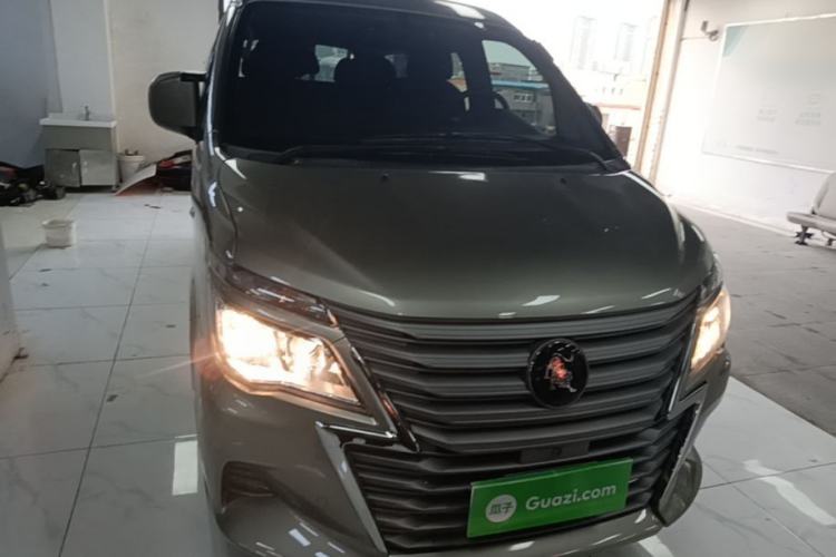 Used FORTHING Lingzhi 2022 Striving Version M5L 1.6L Luxury 7-Seater Front
