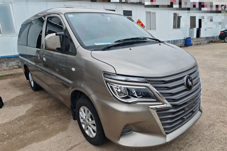Used FORTHING Lingzhi 2022 Striving Version M5L 1.6L Luxury 7-Seater Front Right 45 Deg