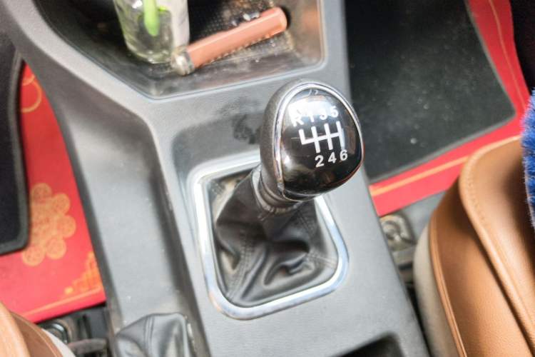 Used FORTHING Lingzhi 2022 Revised Version Workhorse Edition M5L 2.0L Base Model 7 Seats Gear Lever