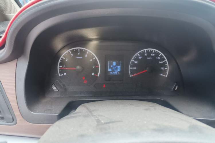 Used FORTHING Lingzhi 2022 M5L 1.6L Utility Model 7 Seats Instrument Cluster
