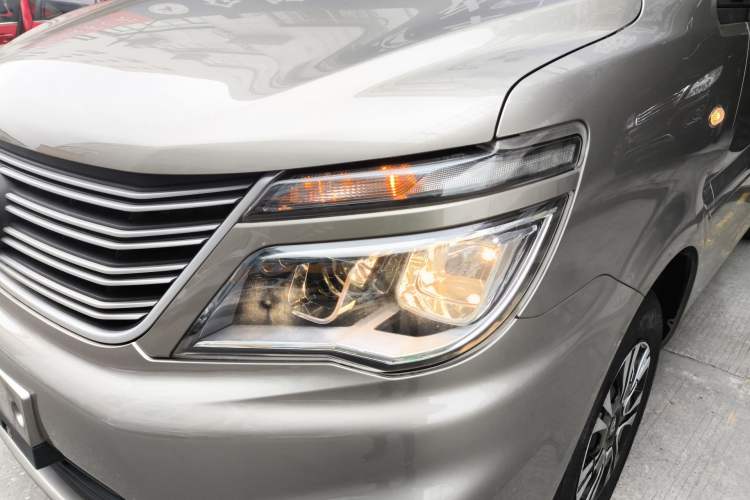 Used FORTHING Lingzhi 2022 M5 1.6L Practical Model 5 Seats Left Front Headlight