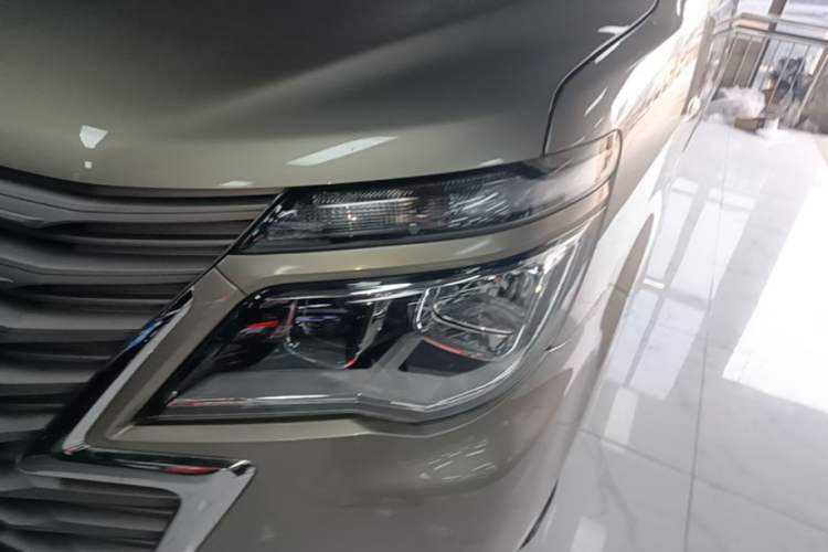 Used FORTHING Lingzhi 2022 Striving Version M5L 1.6L Luxury 7-Seater Left Front Headlight