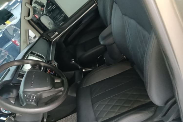 Used FORTHING Lingzhi 2022 Striving Version M5L 1.6L Luxury 7-Seater Left Front Seat