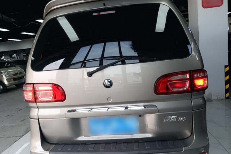 Used FORTHING Lingzhi 2022 Striving Version M5L 1.6L Luxury 7-Seater Rear