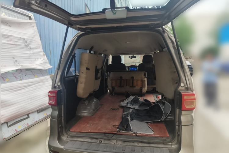 Used FORTHING Lingzhi 2022 M5L 1.6L Utility Model 7 Seats Trunk