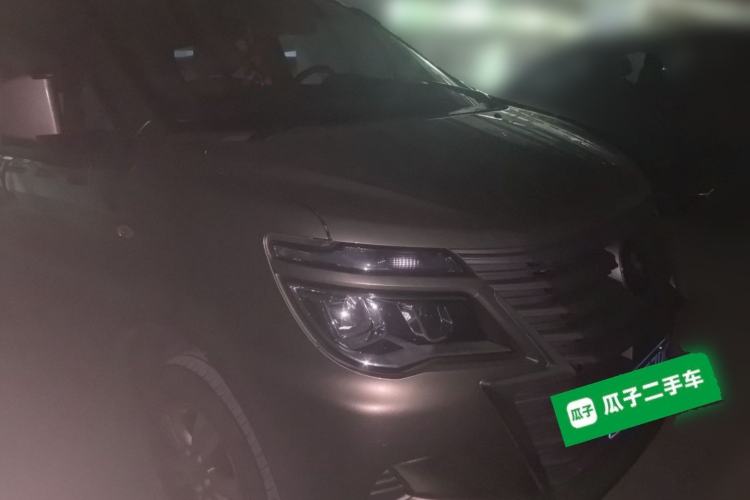 Used FORTHING Lingzhi 2022 Striving Version M5L 2.0L Luxury 7-Seater Front Right 45 Deg