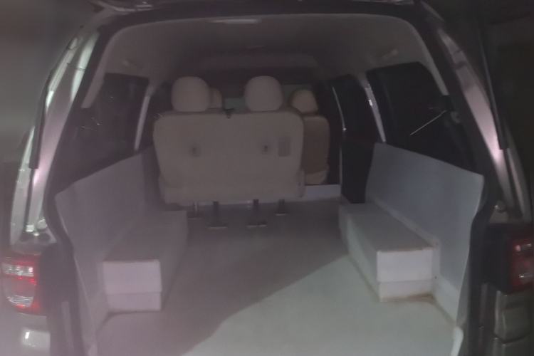 Used FORTHING Lingzhi 2022 Striving Version M5L 2.0L Luxury 7-Seater Trunk