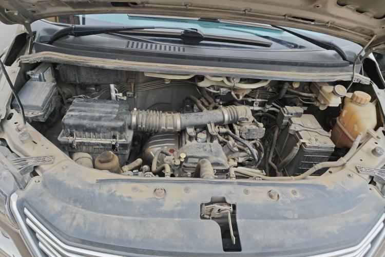 Used FORTHING Lingzhi 2022 M5 1.6L Practical 7-Seater Engine Bay