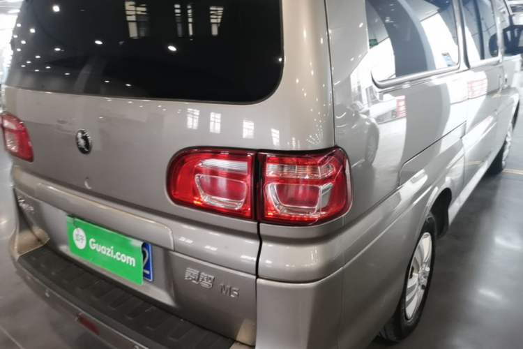 Used FORTHING Lingzhi 2022 M5L 1.6L Utility Model 7 Seats Exterior 3