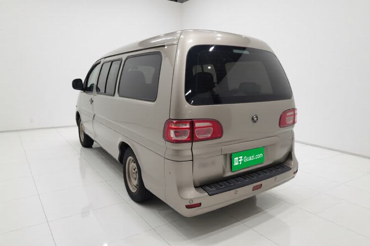Used FORTHING Lingzhi 2022 M5L 1.6L Utility Model 7 Seats Exterior 3