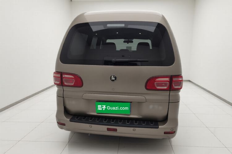 Used FORTHING Lingzhi 2022 M5L 1.6L Utility Model 7 Seats Exterior 4
