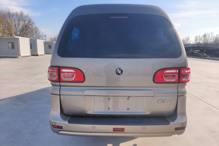 Used FORTHING Lingzhi 2022 Striving Version M5L 1.6L Base Model 9-Seater Exterior 4