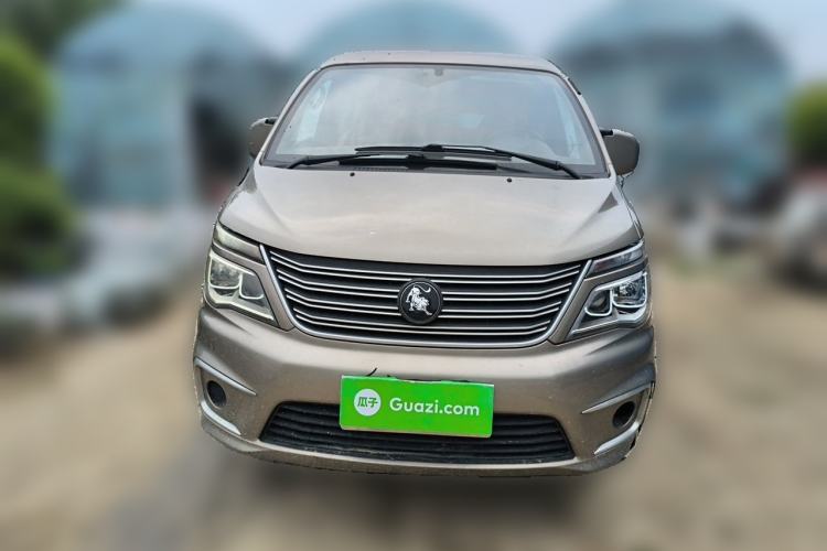 Used FORTHING Lingzhi 2022 M5L 1.6L Utility Model 7 Seats Front