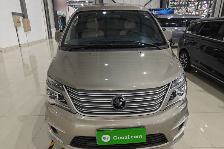 Used FORTHING Lingzhi 2022 M5L 1.6L Utility Model 7 Seats Front