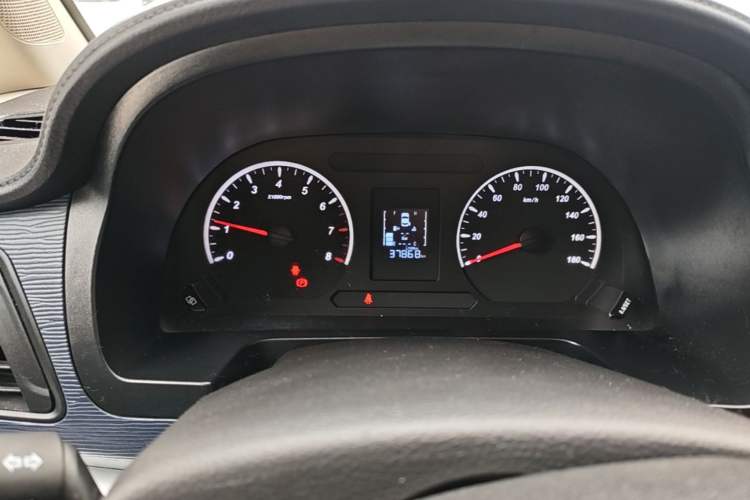 Used FORTHING Lingzhi 2022 M5L 1.6L Utility Model 7 Seats Instrument Cluster