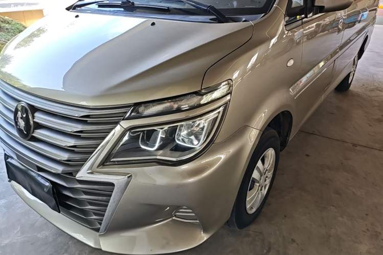 Used FORTHING Lingzhi 2022 Striving Version M5L 2.0L Basic Model 9-Seater Left Front Headlight