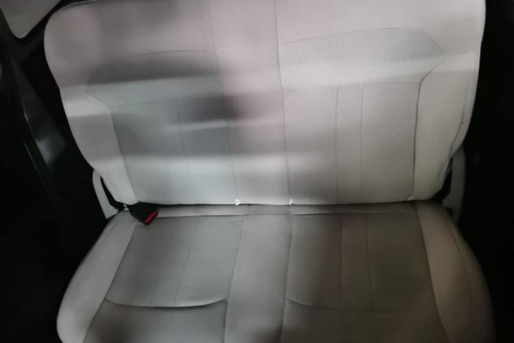 Used FORTHING Lingzhi 2022 M5L 1.6L Utility Model 7 Seats Left Rear Seat