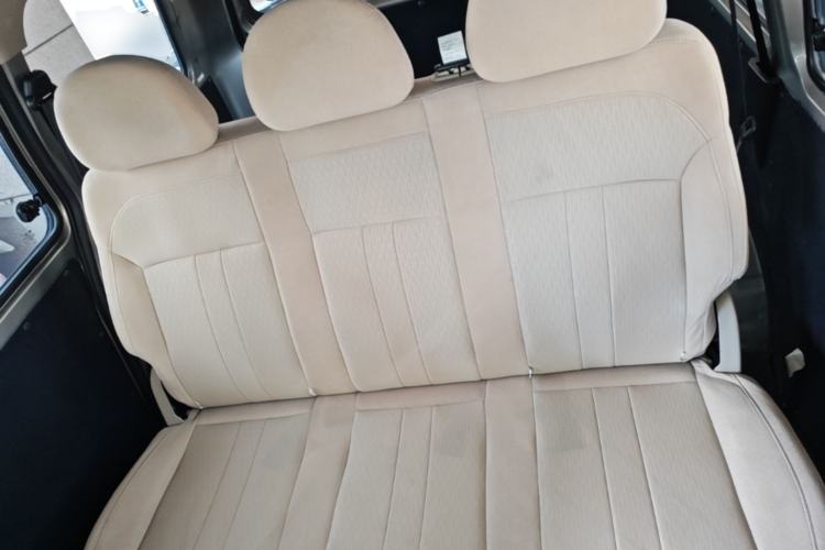Used FORTHING Lingzhi 2022 M5 1.6L Practical Model 5 Seats Left Rear Seat
