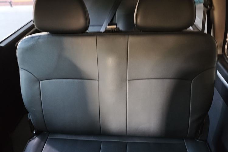 Used FORTHING Lingzhi 2022 Striving Version M5L 2.0L Basic Model 9-Seater Left Rear Seat