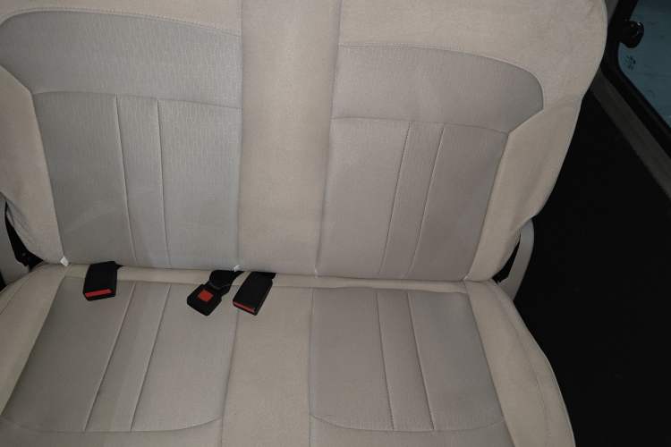 Used FORTHING Lingzhi 2022 M5L 1.6L Utility Model 7 Seats Left Rear Seat