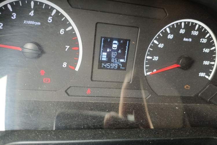 Used FORTHING Lingzhi 2022 M5 1.6L Practical Model 5 Seats Odometer Close Up