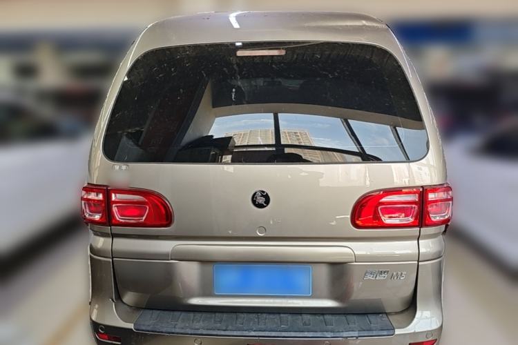 Used FORTHING Lingzhi 2022 M5L 2.0L Utility Model 7 Seats Rear