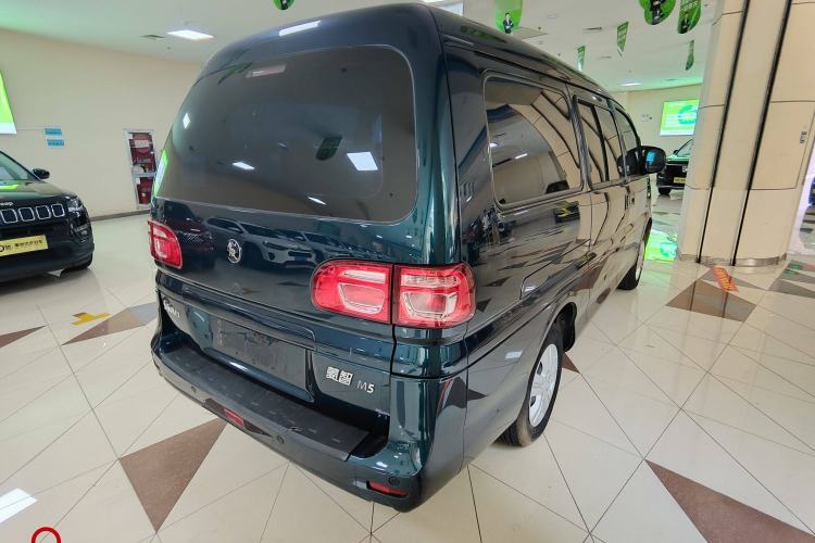 Used FORTHING Lingzhi 2022 M5L 1.6L Utility Model 7 Seats Exterior 3