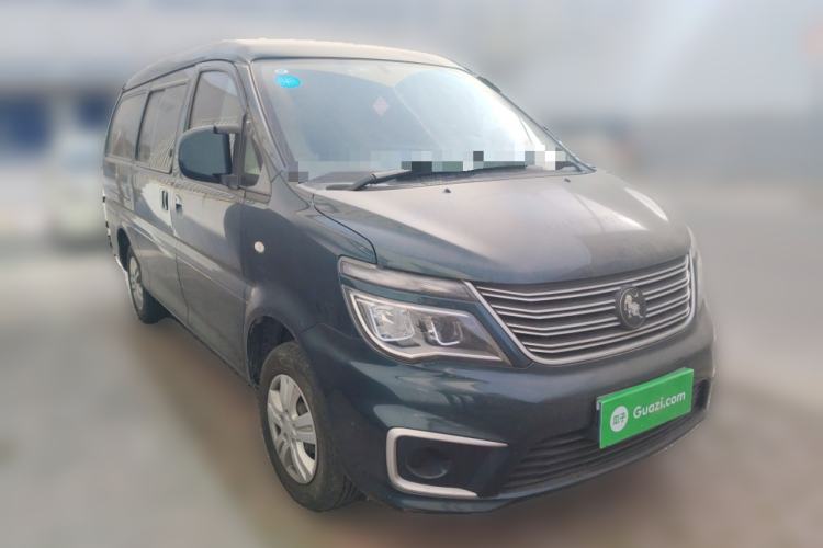 Used FORTHING Lingzhi 2022 M5L 1.6L Utility Model 7 Seats Front Right 45 Deg