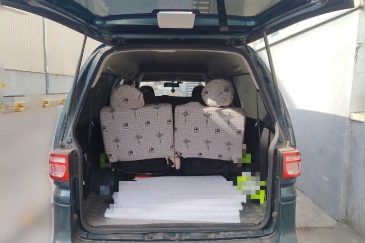Used FORTHING Lingzhi 2022 M5L 1.6L Utility Model 7 Seats Trunk