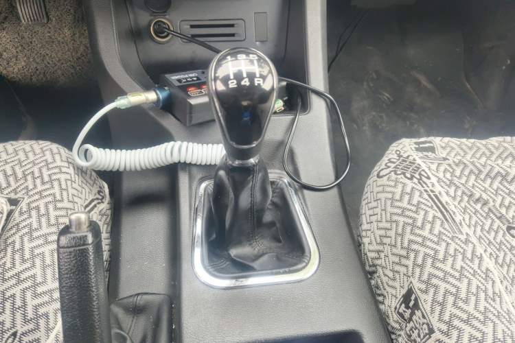 Used FORTHING Lingzhi 2022 V3 1.6L Base Model 2 Seats Gear Lever