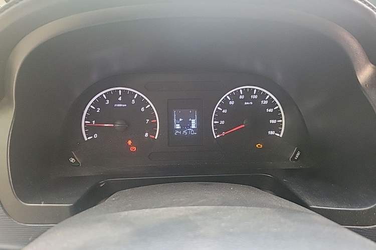 Used FORTHING Lingzhi 2022 V3 1.6L Base Model 2 Seats Instrument Cluster