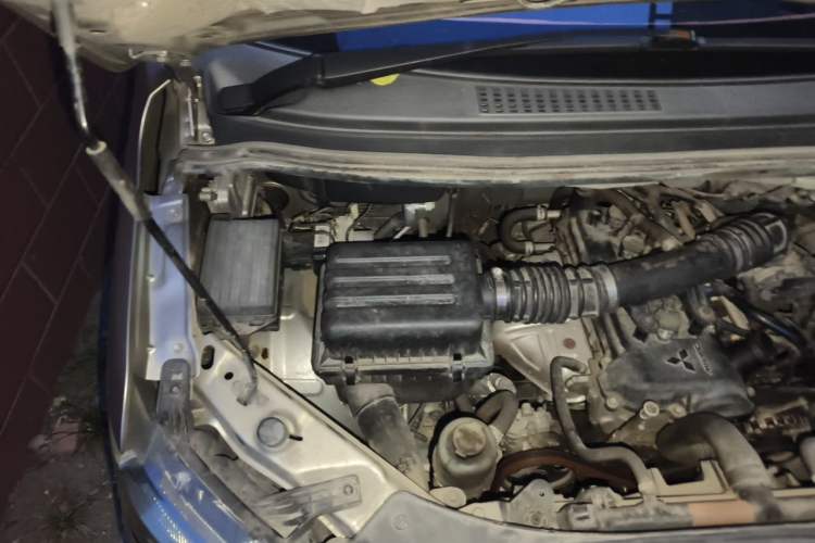 Used FORTHING Lingzhi 2022 Entry-Level M5L 1.6L Comfort Version 7 Seats Engine Bay Right
