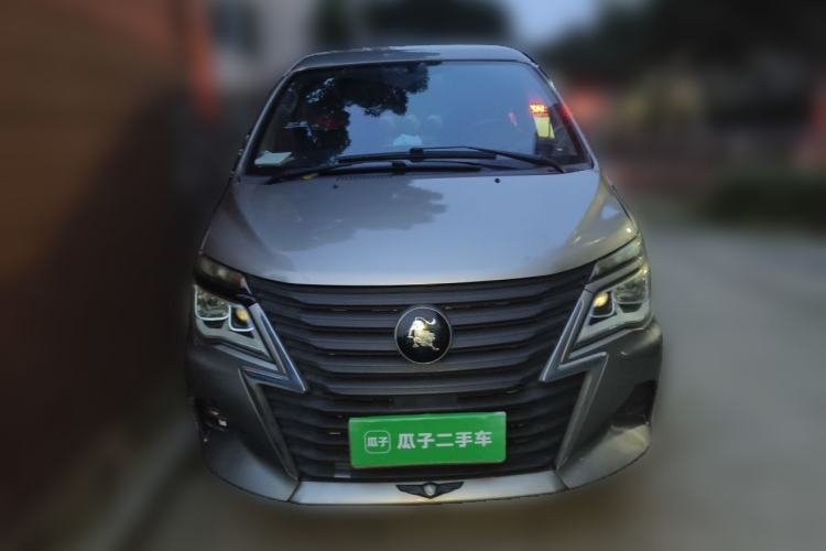 Used FORTHING Lingzhi 2022 Entry-Level M5L 1.6L Comfort Version 7 Seats Front