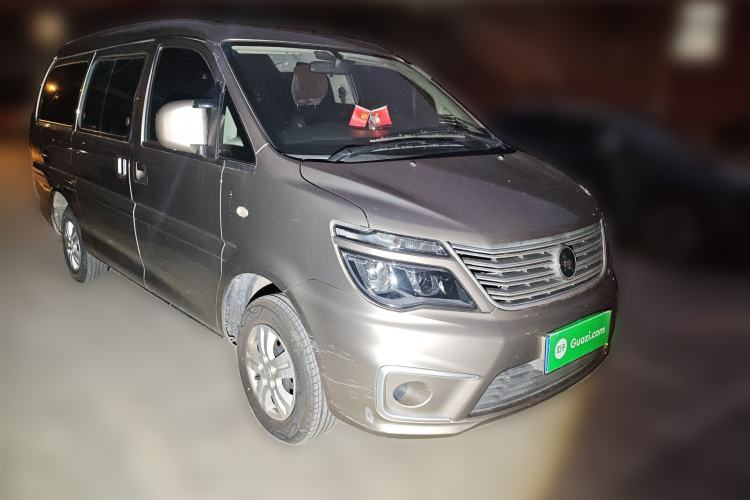 Used FORTHING Lingzhi 2022 M5L 1.6L Utility Model 7 Seats Front Right 45 Deg