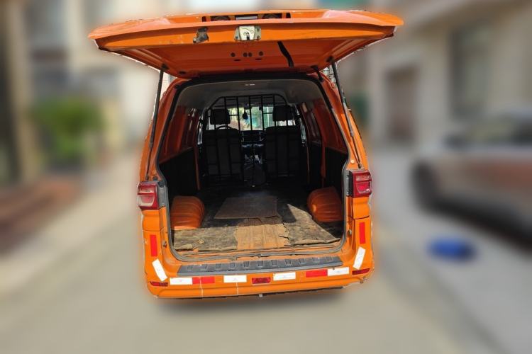 Used FORTHING Lingzhi 2022 V3 1.6L Base Model 2 Seats Trunk