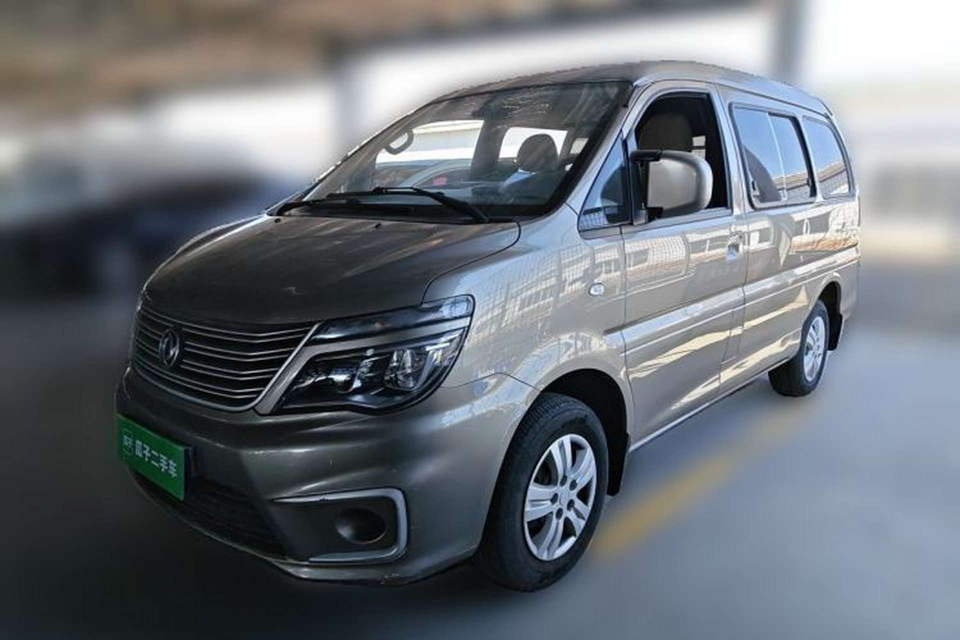 Used FORTHING Lingzhi 2022 M5 1.6L Practical Model 5 Seats Front Left 45 Deg