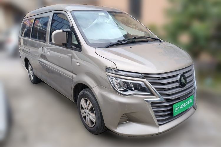 Used FORTHING Lingzhi 2022 Revised Version Striving Edition M5L 2.0L Base Model 9-Seater Front Right 45 Deg