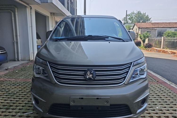 Used FORTHING Lingzhi 2022 M5 1.6L Practical Model 5 Seats Front