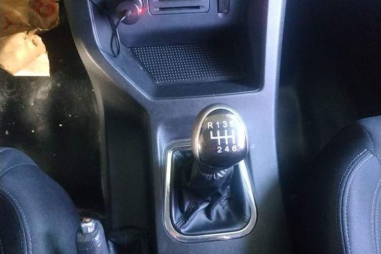 Used FORTHING Lingzhi 2022 Striving Version M5L 2.0L Basic Model 9-Seater Gear Lever