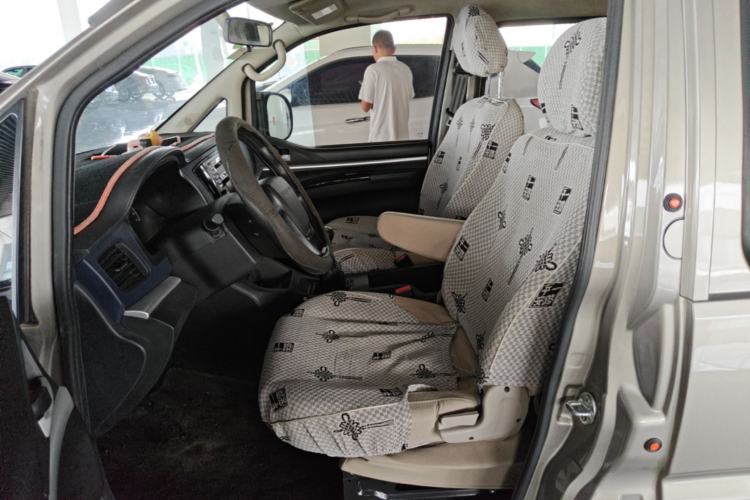 Used FORTHING Lingzhi 2022 M5 1.6L Practical 7-Seater Left Front Seat