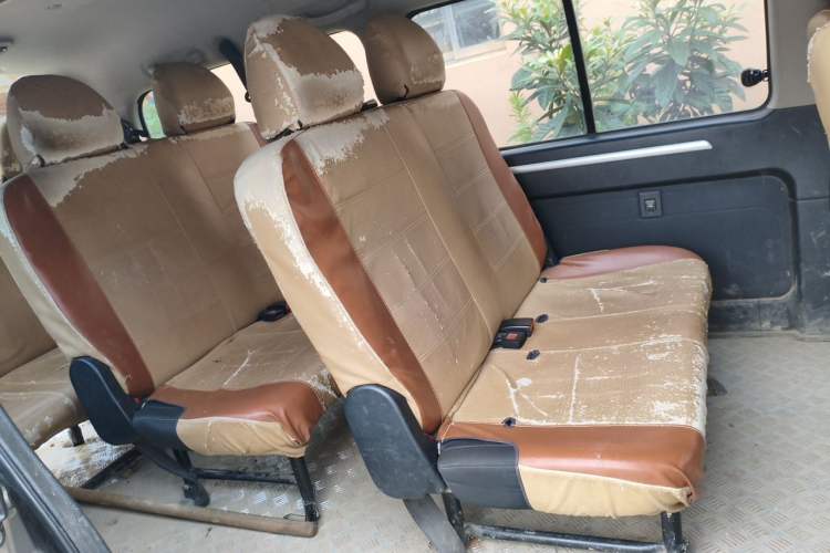 Used FORTHING Lingzhi 2022 Revised Version Striving Edition M5L 2.0L Base Model 9-Seater Left Rear Seat